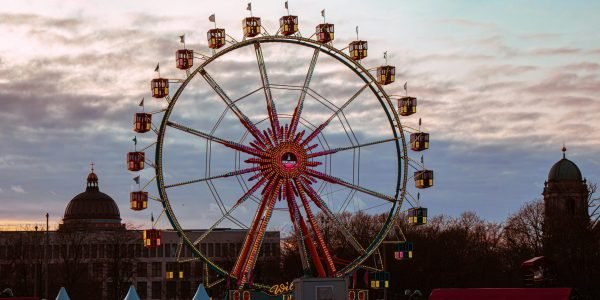 alexander-kovalev-DOhcuKAcB0g-unsplash